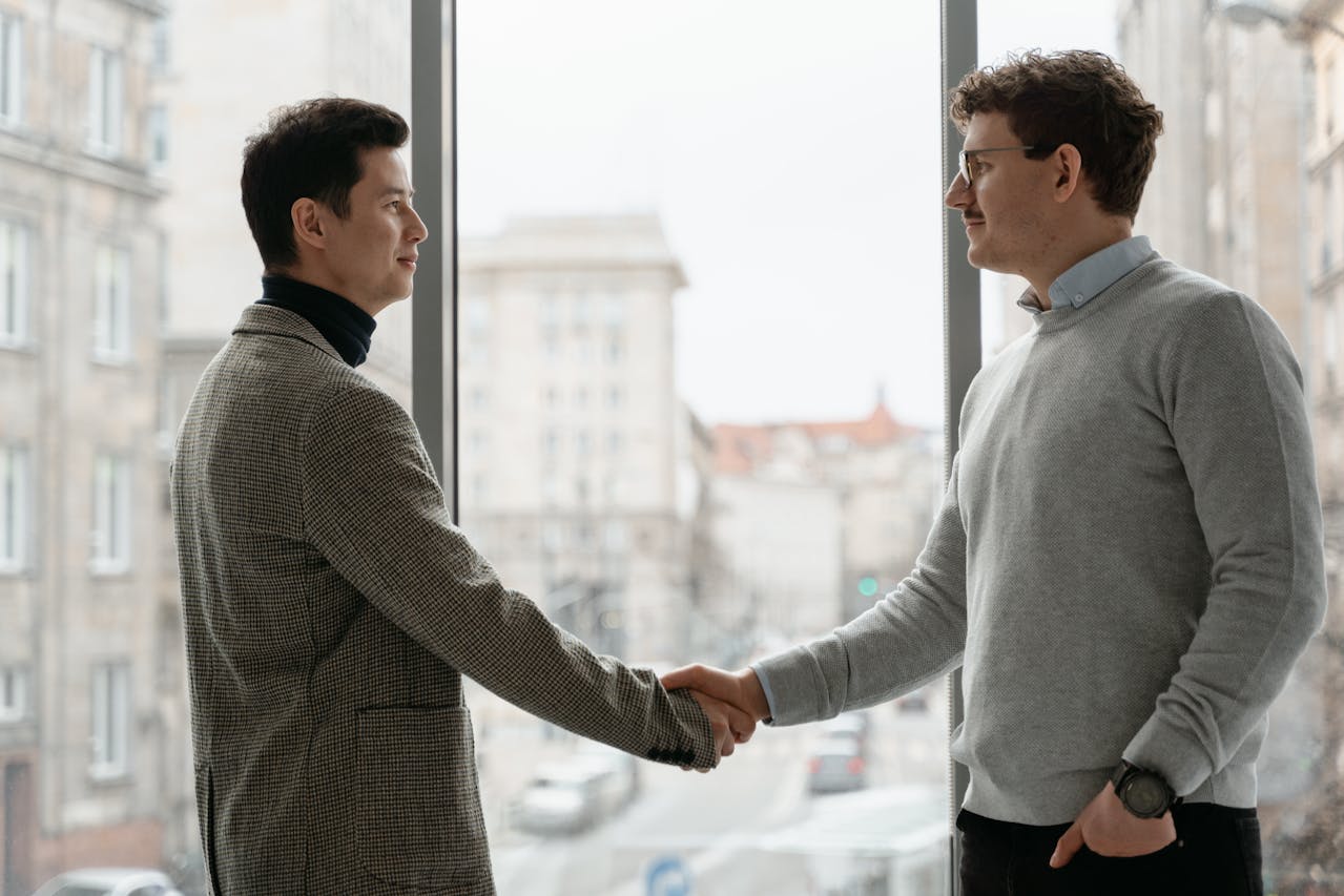 Umowa otwarta czy na wyłączność z agencją nieruchomości?